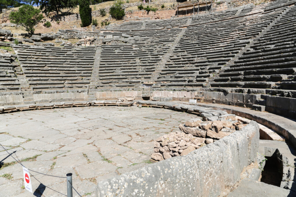 Transfer Athens to Delphi