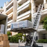Μετακόμιση με Ανυψωτικό: Γλιτώνεις Επιβάρυνση στη Μέση;